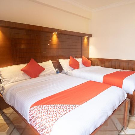 Oyo 304 Hotel Manama Balaju 外观 照片