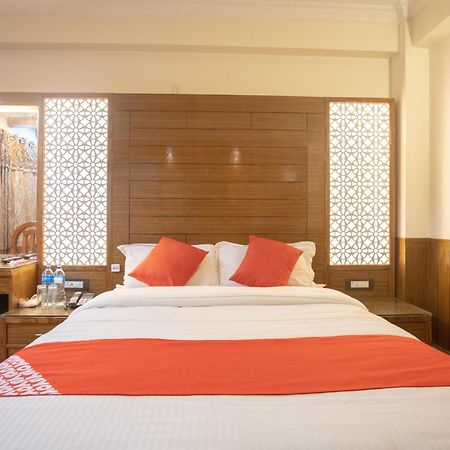 Oyo 304 Hotel Manama Balaju 外观 照片