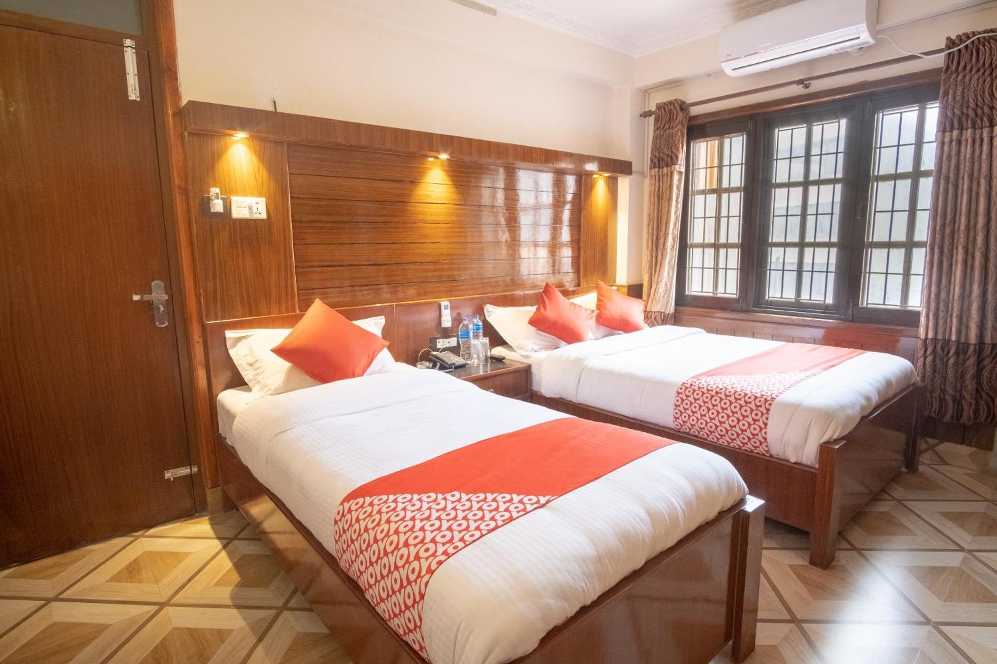 Oyo 304 Hotel Manama Balaju 外观 照片